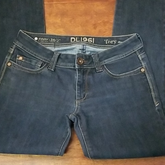 DL1961 Tory slim straight jeans - Picture 4 of 7